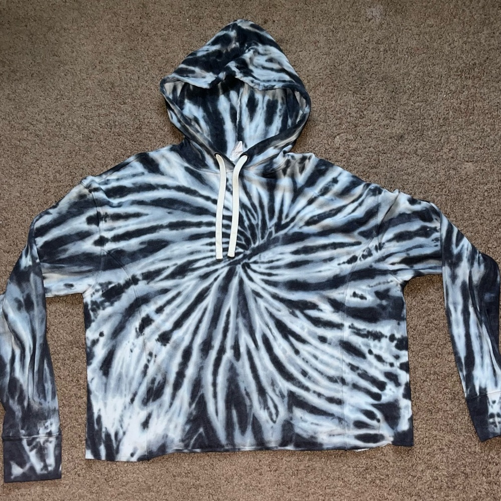 Navy and White Tie-Dyed Cropped Hoodie Long Sleeve